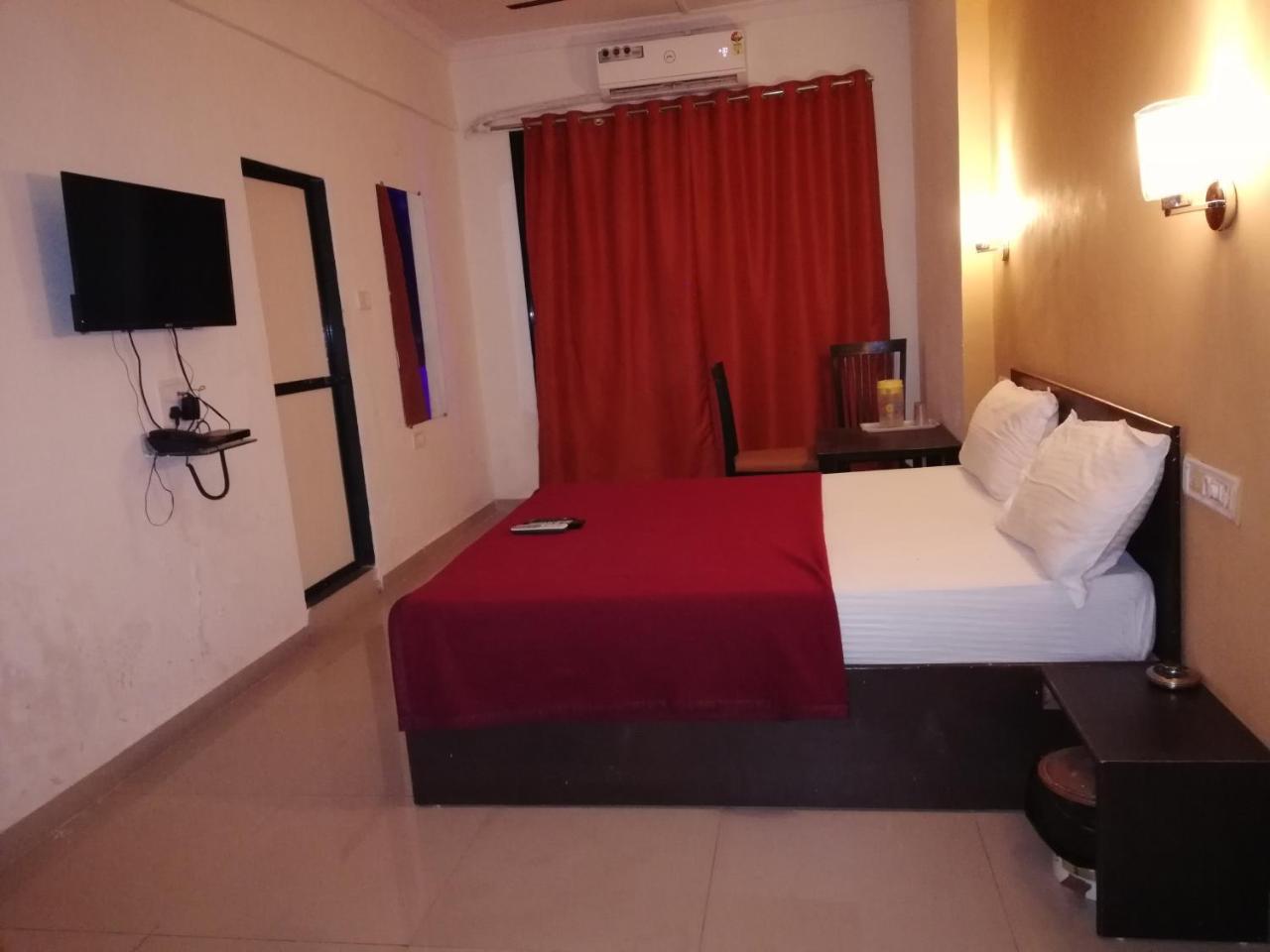 Elite Inn Lonavala Eksteriør bilde