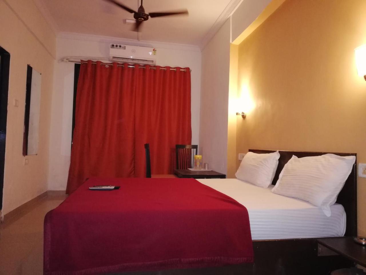 Elite Inn Lonavala Eksteriør bilde